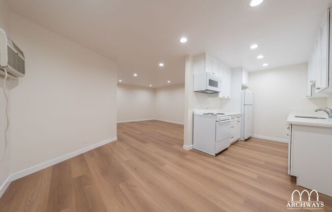 1 bed, 1 bath, $1,900, Unit #04