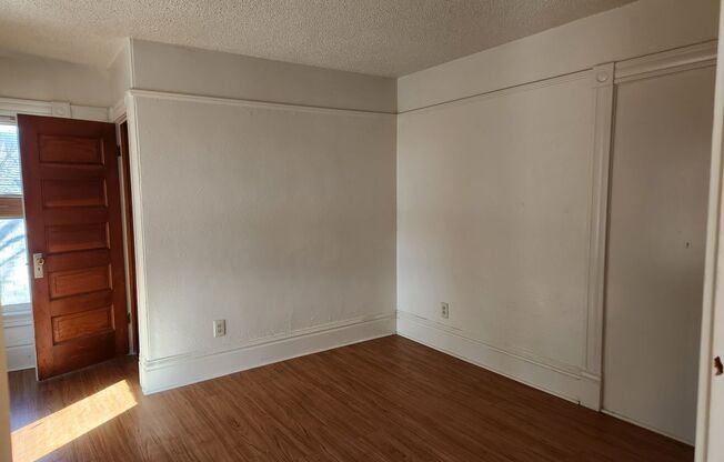1 bed, 1 bath, 700 sqft, $1,050, Unit 716 EB 2