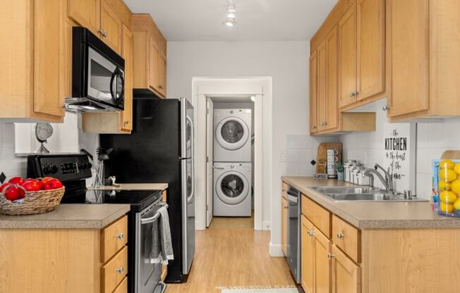 1 bed, 1 bath, $1,950, Unit # 125