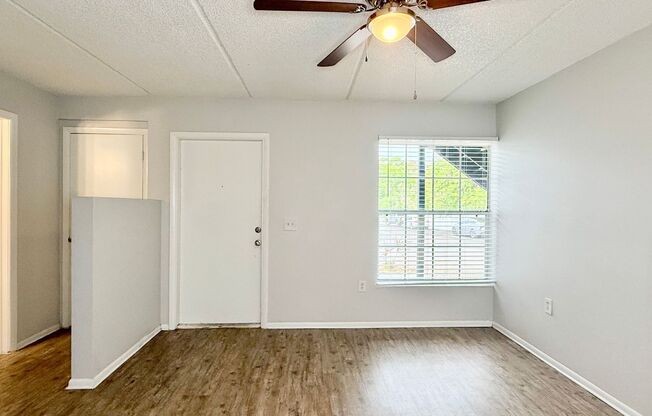1 bed, 1 bath, 439 sqft, $1,255