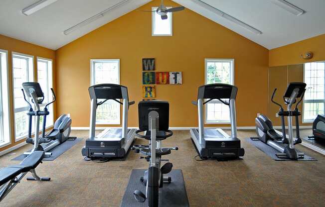 Fitness Center at LakePointe Apartments, Batavia, OH, 45103