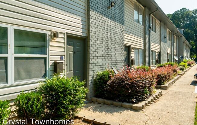 2 beds, 1.5 baths, 1,080 sqft, $1,350