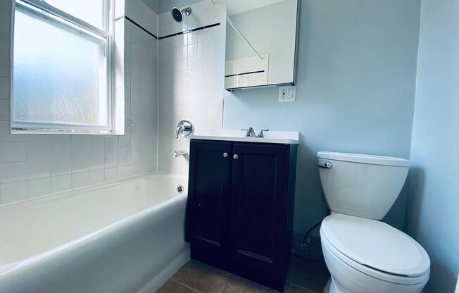 Studio, 1 bath, 280 sqft, $1,375, Unit 212