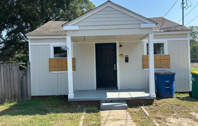 225 College Park Circle