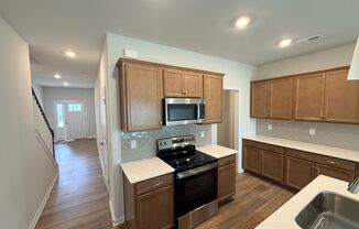 Brand New Home minutes from Uptown!