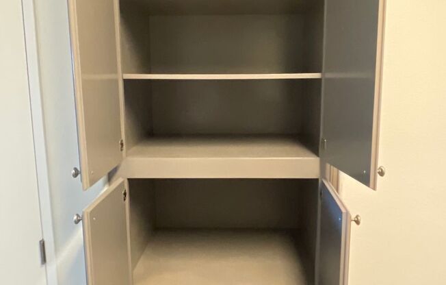 2 beds, 2 baths, 902 sqft, $1,839, Unit L3