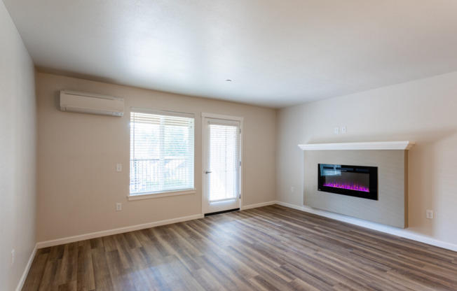 2 beds, 2 baths, 1,009 sqft, $1,950, Unit A-204