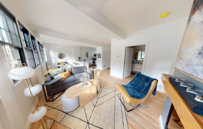 1 bed, 1 bath, 742 sqft, $2,650, Unit 44-103