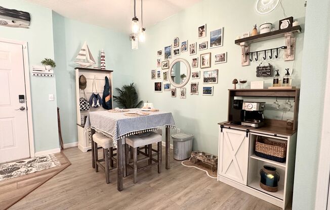 2 beds, 2 baths, $1,800
