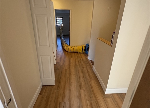 3 beds, 2 baths, 1,198 sqft, $4,400, Unit 34