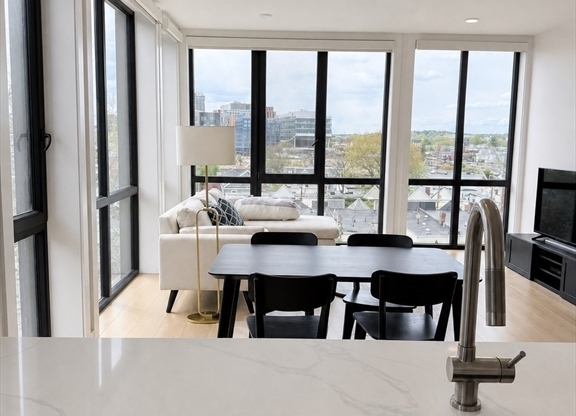 2 beds, 2 baths, 1,089 sqft, $4,500, Unit 501