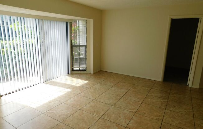 Large 1 Bed  Condo, w/Bonus Room (Office?) & 1 1/2 Bath