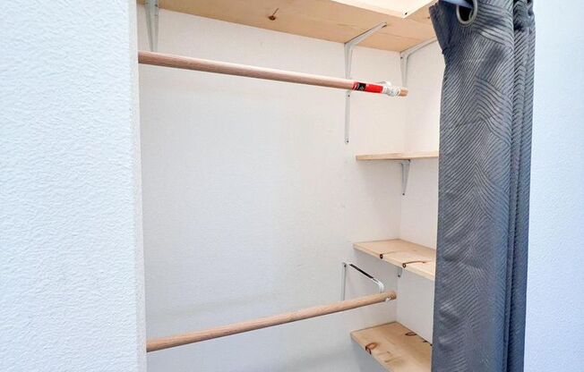 2815 - 2819 E 1st Street