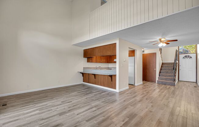 2 beds, 1.5 baths, 1,050 sqft, $2,049, Unit 214-774C