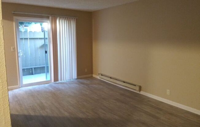 046 - Lillick Dr Apartments