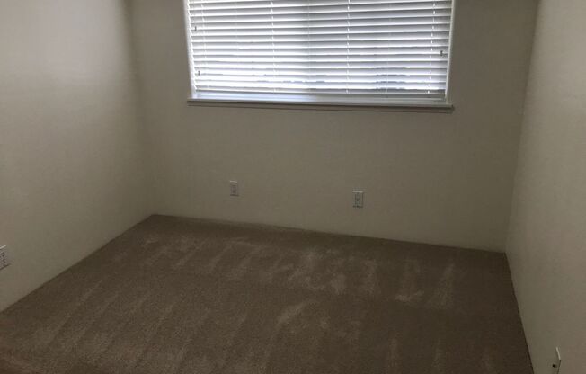 Lalea at Hawaii Kai 2 Bdrm., .1 bath, 2 un-cov'd Pkg., Pool