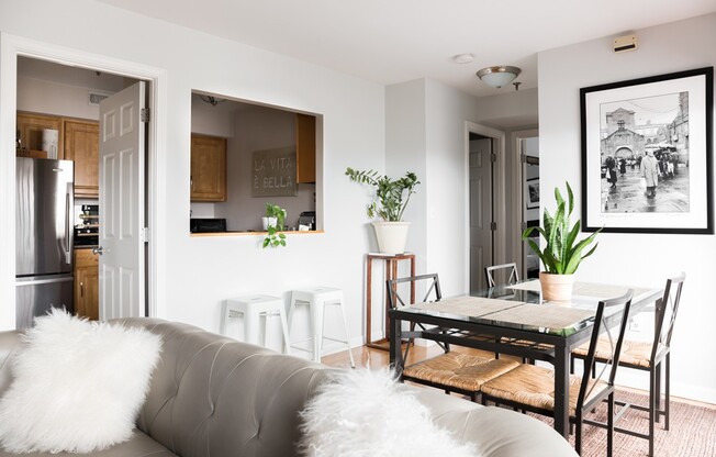 1 bed, 1 bath, 797 sqft, $3,250, Unit 404