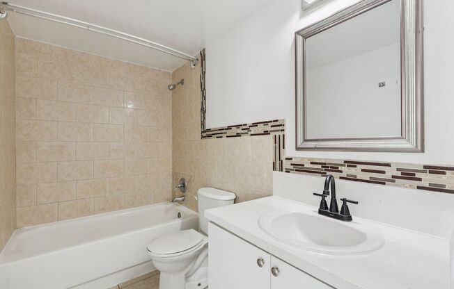 2 beds, 2 baths, 1,110 sqft, $2,300, Unit 211S