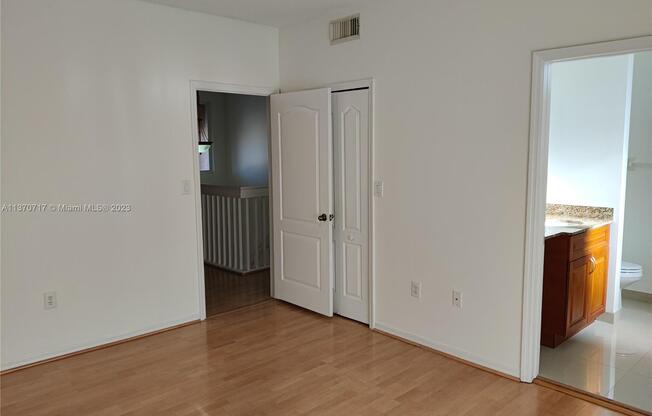 2285 NORTHWEST 160 TER