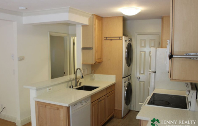 Rare Corner One Bedroom Fully Remodeled w/ In-Unit Laundry