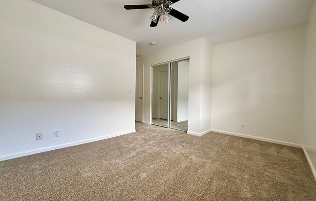 2 beds, 2 baths, 945 sqft, $2,650, Unit 59-204