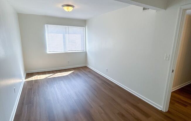 2 beds, 1 bath, 747 sqft, $789, Unit Unit 30