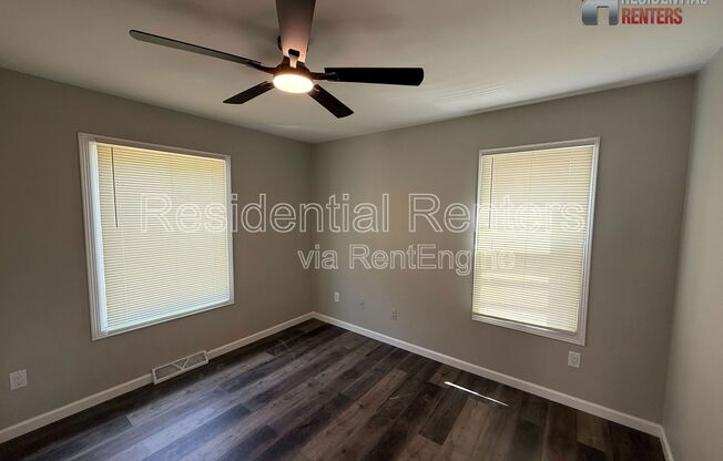 2730 N 47 ST