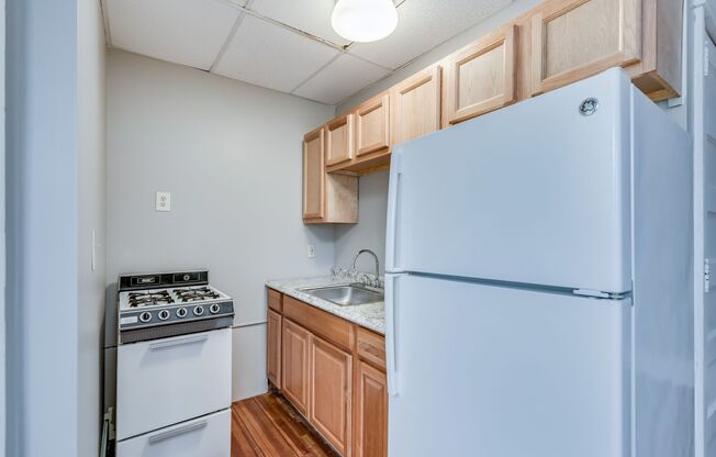 1 bed, 1 bath, $850, Unit Unit 3