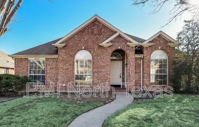 10717 CAMELOT DR