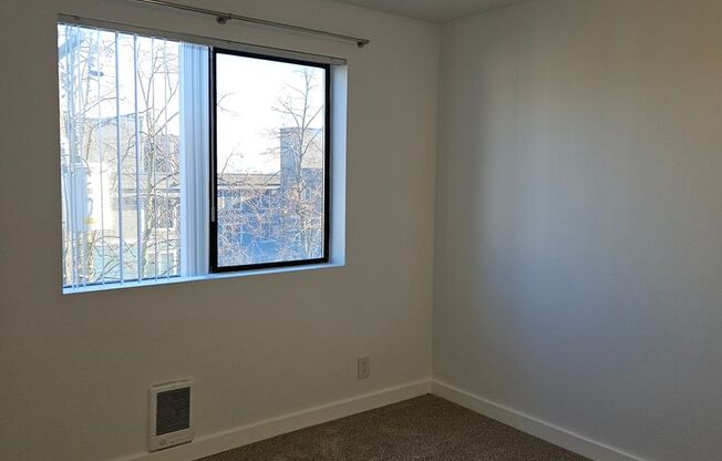 2 beds, 1 bath, 720 sqft, $1,850, Unit 522