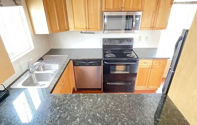 Spacious 2 Bedroom in Normal Heights