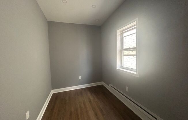 4134 Orchard St, Spacious Renovated Apartment!