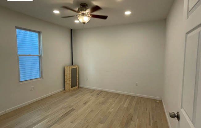 3 beds, 1 bath, $2,900, Unit 1