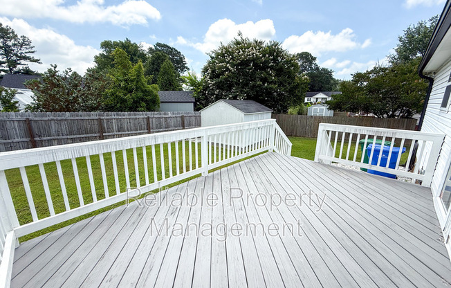 805 PHILLIPS POINTE DR