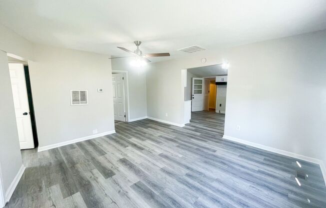 3 beds, 1 bath, $1,150