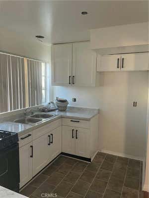 3 beds, 2 baths, 1,200 sqft, $3,700