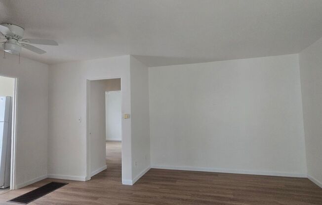 1533 Chalcedony St.