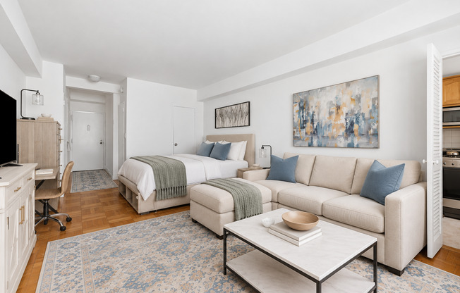1 bed, 1 bath, $3,350, Unit 8A