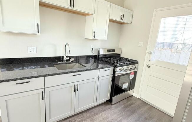 Great 4BR, 1 1/2BA Single Family Home in Penn Hills