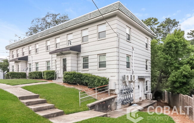 1982 ROCKLEDGE RD NE