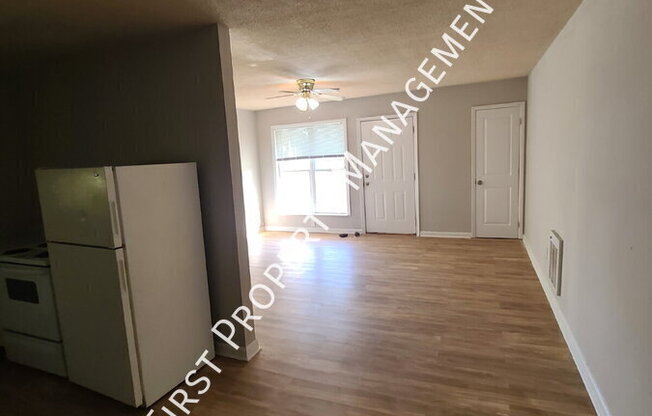 2104 E 31 ST