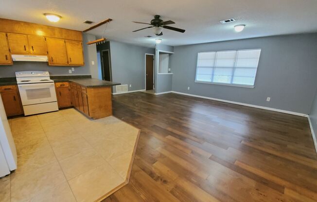 Excellent Home, Huge Fenced Backyard with 3BD/2BTH Layout.