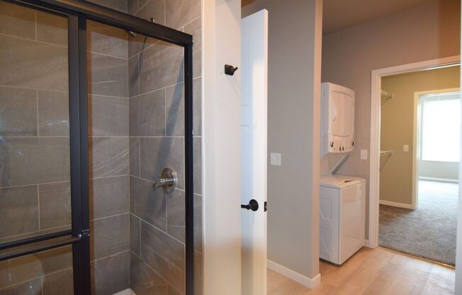 1 bed, 1 bath, 816 sqft, $1,725, Unit 5604-317