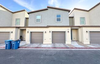 3 beds, 2.5 baths, $1,800