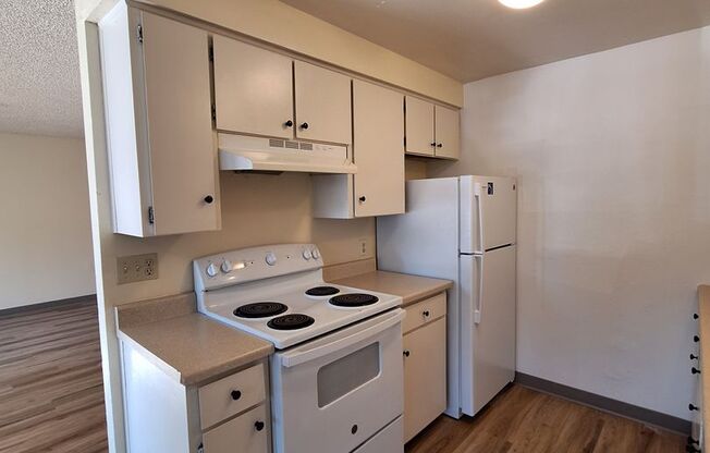 2 beds, 1 bath, $1,500, Unit #1