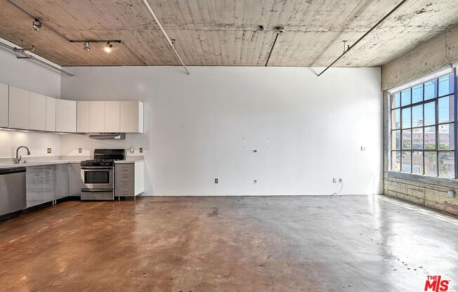 1 bed, 1 bath, 773 sqft, $3,100, Unit 302