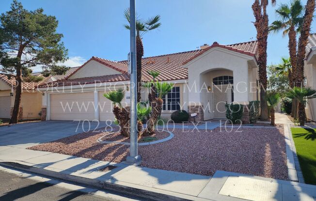 Stallion Mountain Golf Course Home~4 Bed ~ 2 Bath ~ 2200 + Sq ft~ NEW! NEW! NEW!