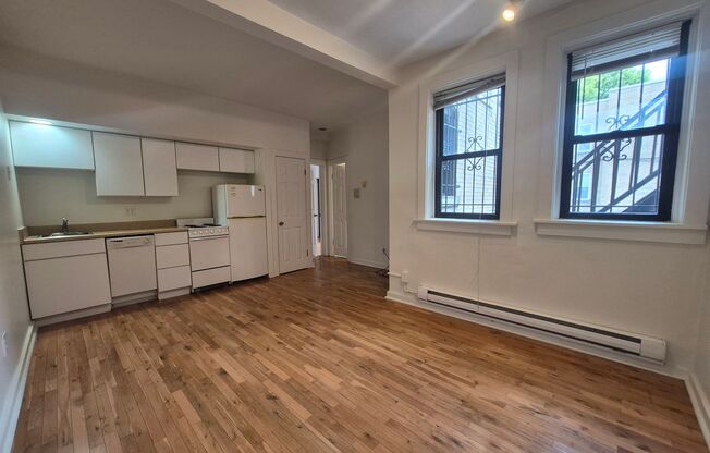 1 bed, 1 bath, 410 sqft, $1,599, Unit 3510 Louisa St. #06
