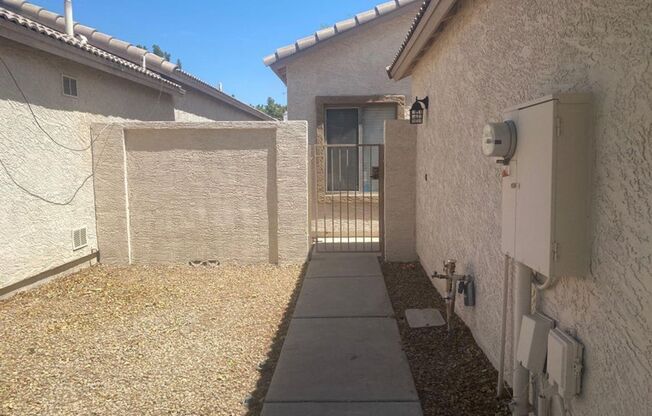 3 beds, 2 baths, $2,000