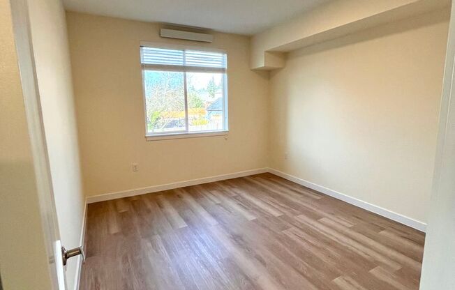 1 bed, 1 bath, 800 sqft, $1,600, Unit A210